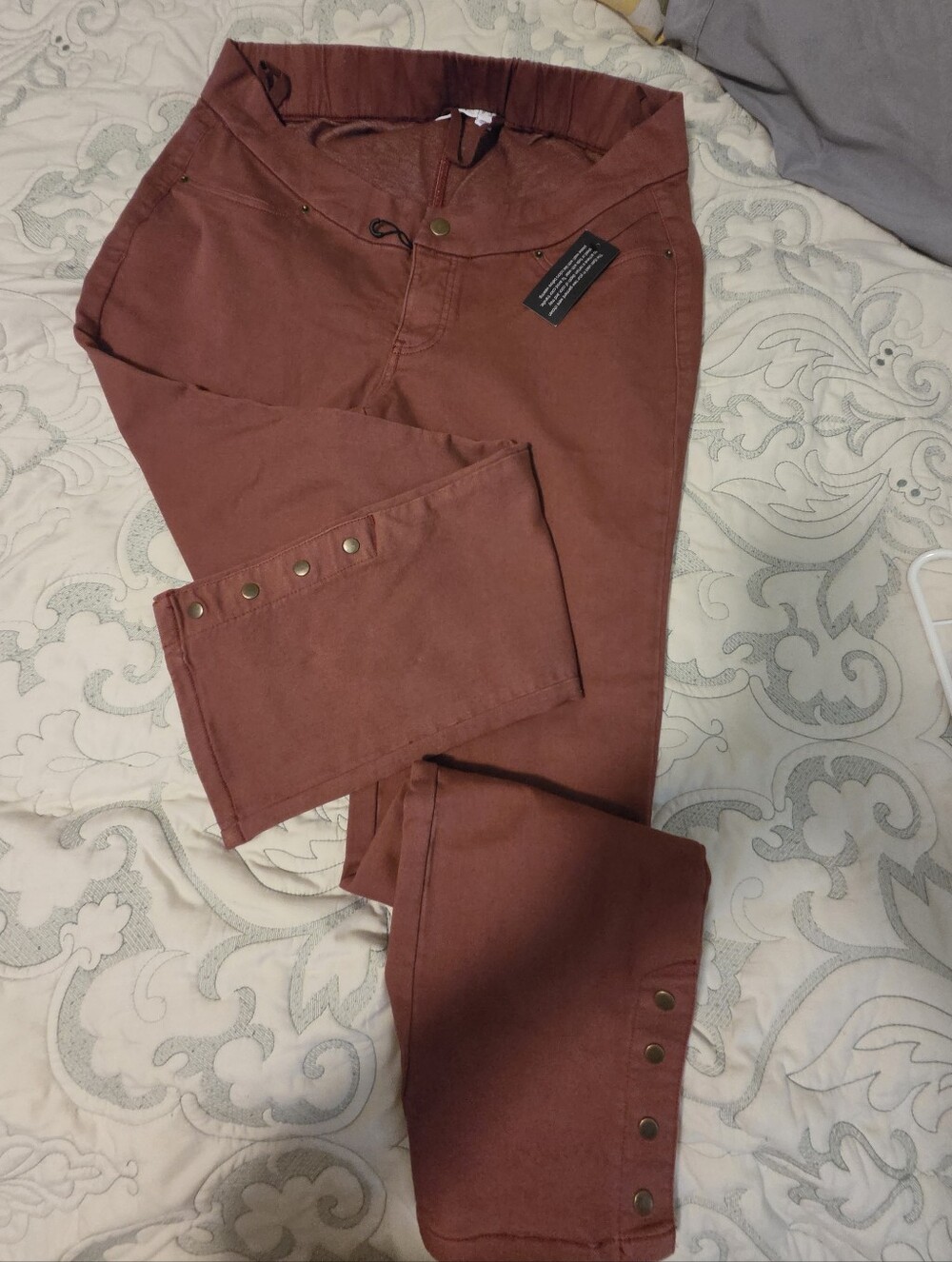 D & Co Womens Button-Hem Chinos in Rust Brown Xl